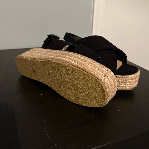 Platform Shoes/Sandals - Picture 4 of 5